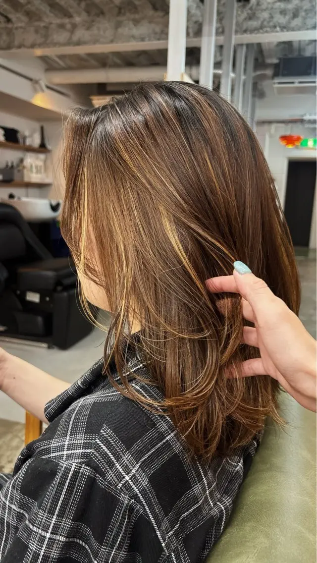 ミディアム カラー ハイライトカラー ハイライト レイヤーカット カット ヘアカラー トリートメント Kaho/大阪心斎橋 ボブ/レイヤー/艶髪のヘアスタイル