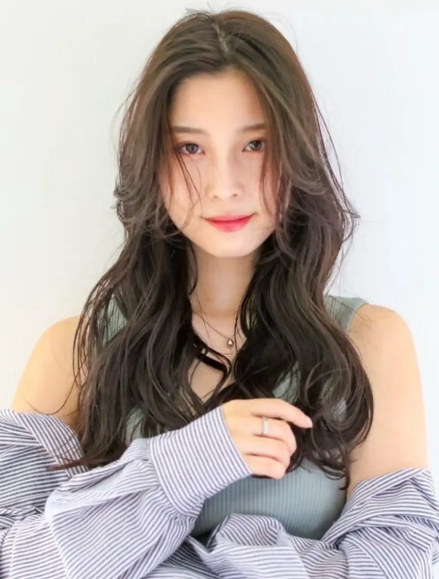 ロング カラー パーマ ブリ—チ🎨パ—マ 🌿表参道ちえ🌿のヘアスタイル