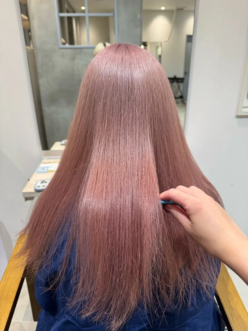 ロング カラー バレイヤージュ ベージュカラー ブリーチ ブロンド ケアブリーチ ほの /縮毛矯正 /メンズ/カラーのヘアスタイル