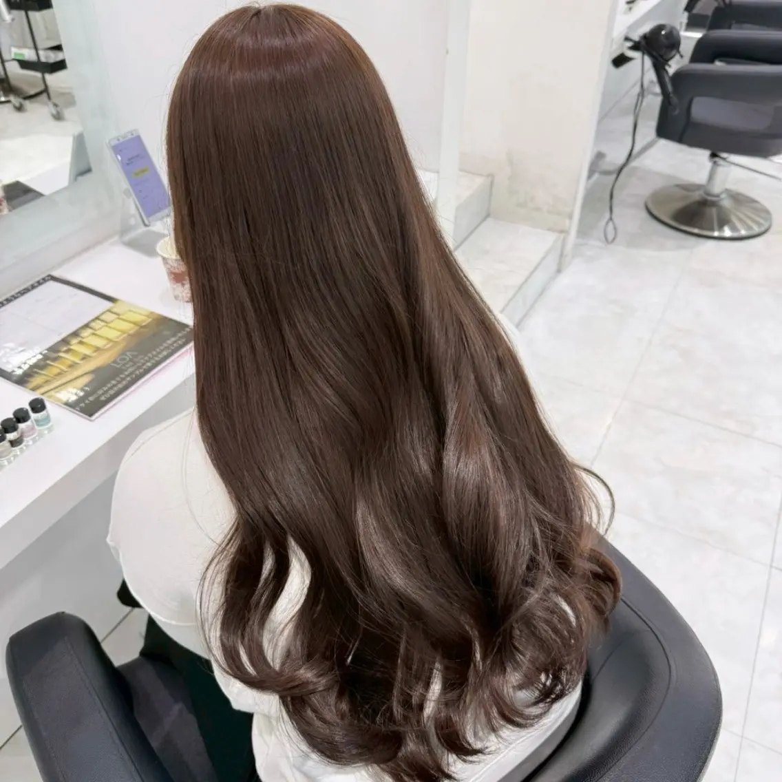 カラー 🤍ブリーチなし ブラウンhimi🤍のヘアスタイル