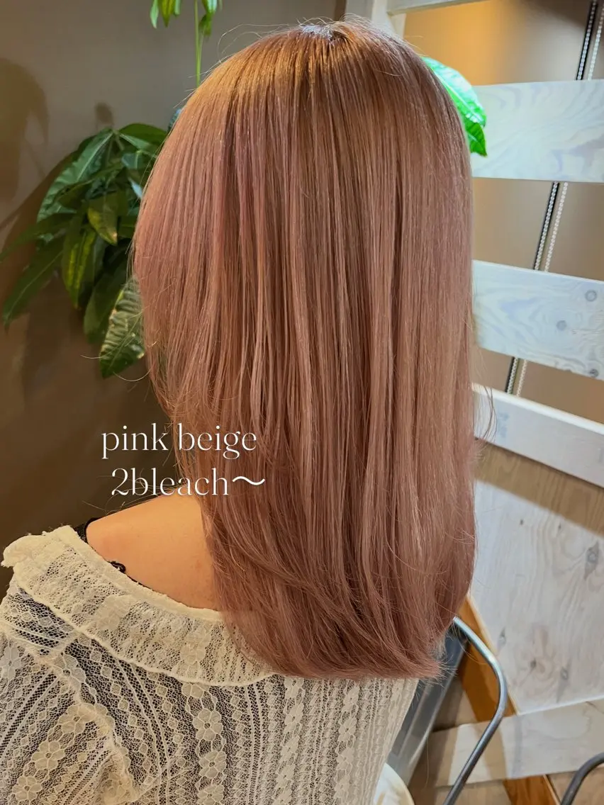 セミロング カラー ヘアカラー ダメージレスブリーチ 🩵Yumekaのヘアスタイル