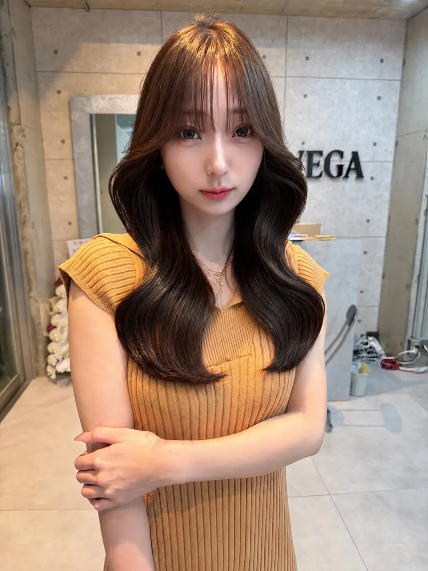 ロング カラー ブラウンカラー チョコレートブラウン 透明感カラー レイヤーカット 小顔カット カット ヘアカラー 福岡/艶カラー/ レイヤーカット/夏也のヘアスタイル