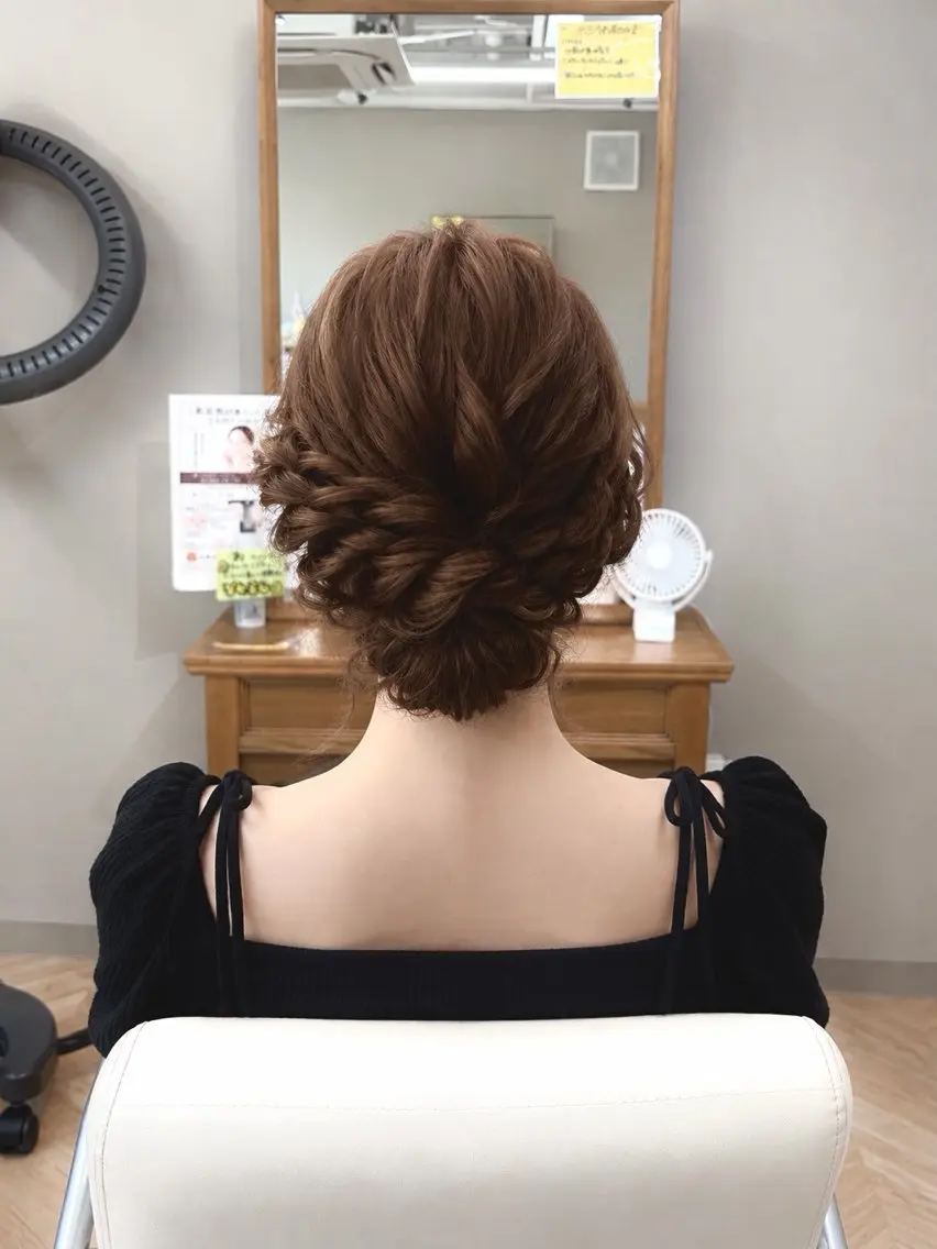 お出かけにもおすすめ✨️ゆるふわヘアセット🎀の写真