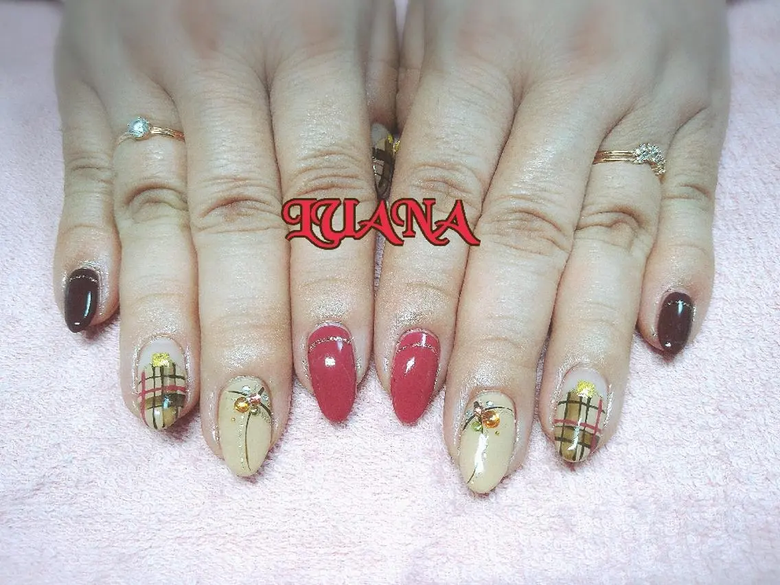 ネイル ハンドネイル LUANA TAKAHASHIのネイルデザイン