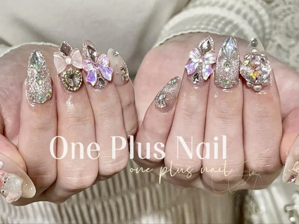 ネイル ガーリー ハート キラキラネイル 韓国ネイル ロングネイル ハンドネイル ハンドケア One Plus Nail Salonのネイルデザイン