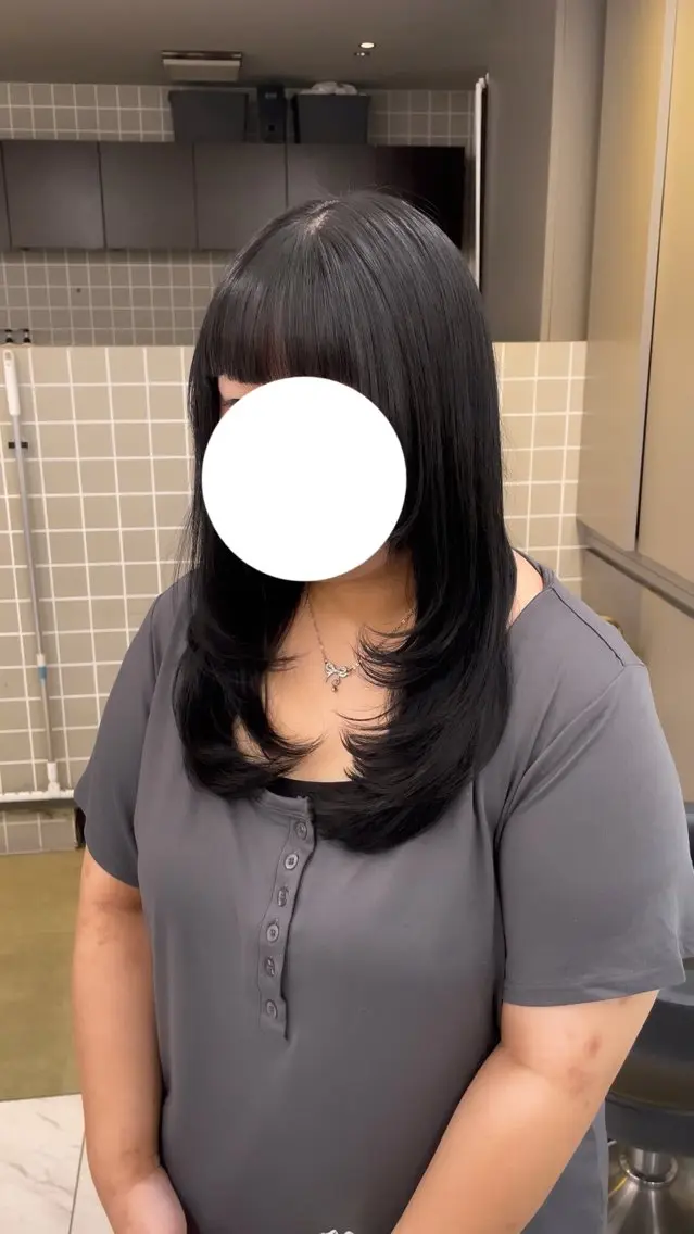 セミロング カット ヘアカラー トリートメント 🖤暗髪 | 艶髪 |透明感カラー ゆりのヘアスタイル