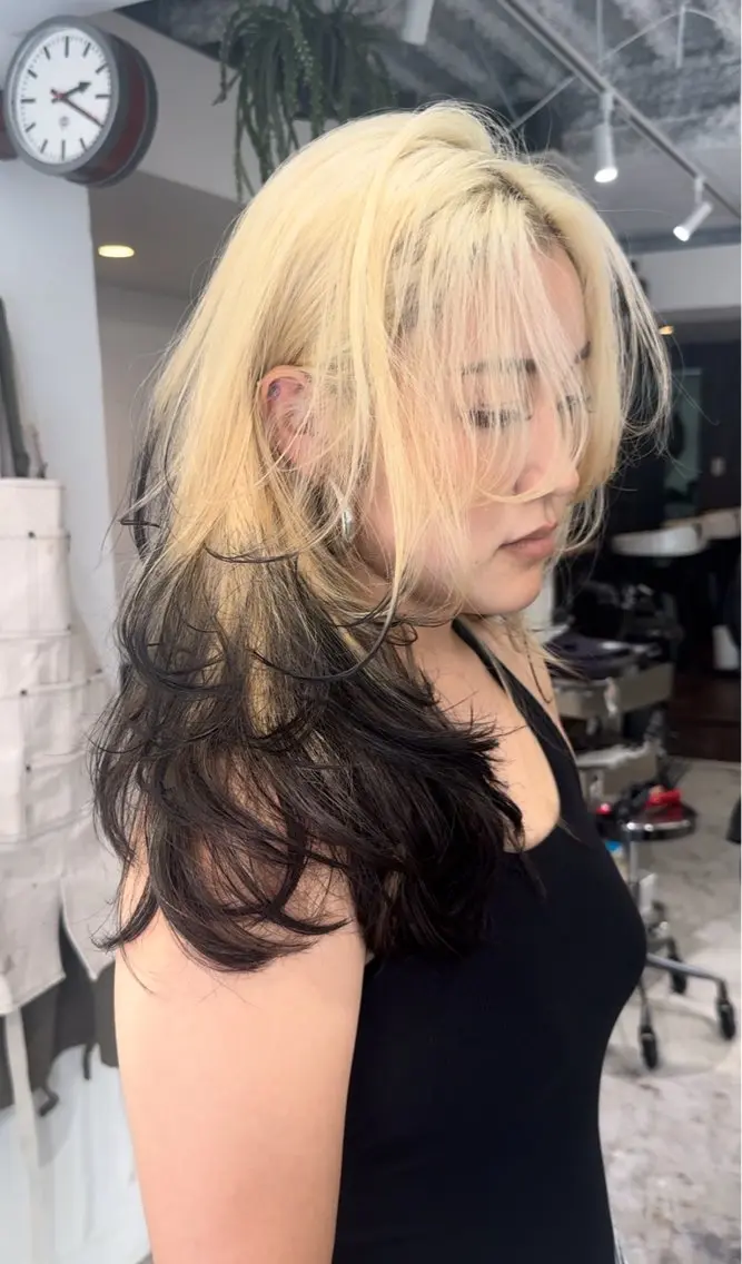 セミロング 外国人風カラー ハイレイヤー レイヤーカット 【顔イメージ診断】 海老原寛大のヘアスタイル