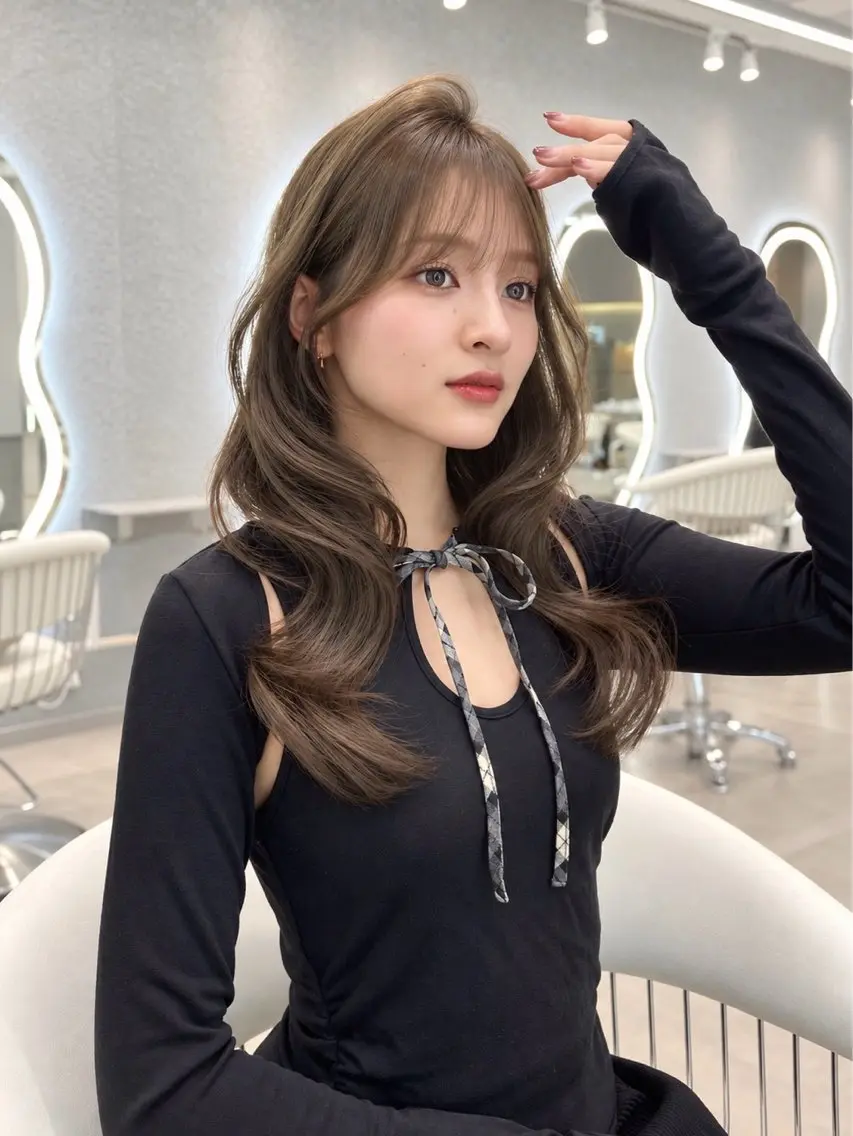 セミロング カラー ヘアアレンジ ベージュカラー ブリーチ 透明感カラー ダブルカラー ヘーゼル カット ヘアカラー トリートメント ヘアセット 縮毛矯正ブリーチなし 🍒❤ゆうきのヘアスタイル