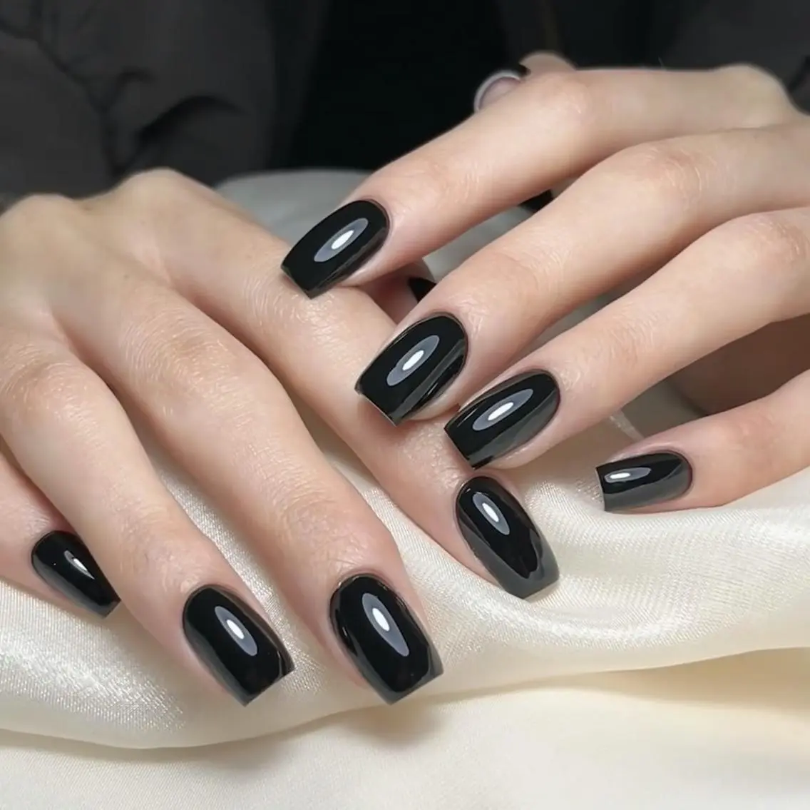 ネイル ハンドネイル 💜ワンホンネイル ナインカラット💎のネイルデザイン