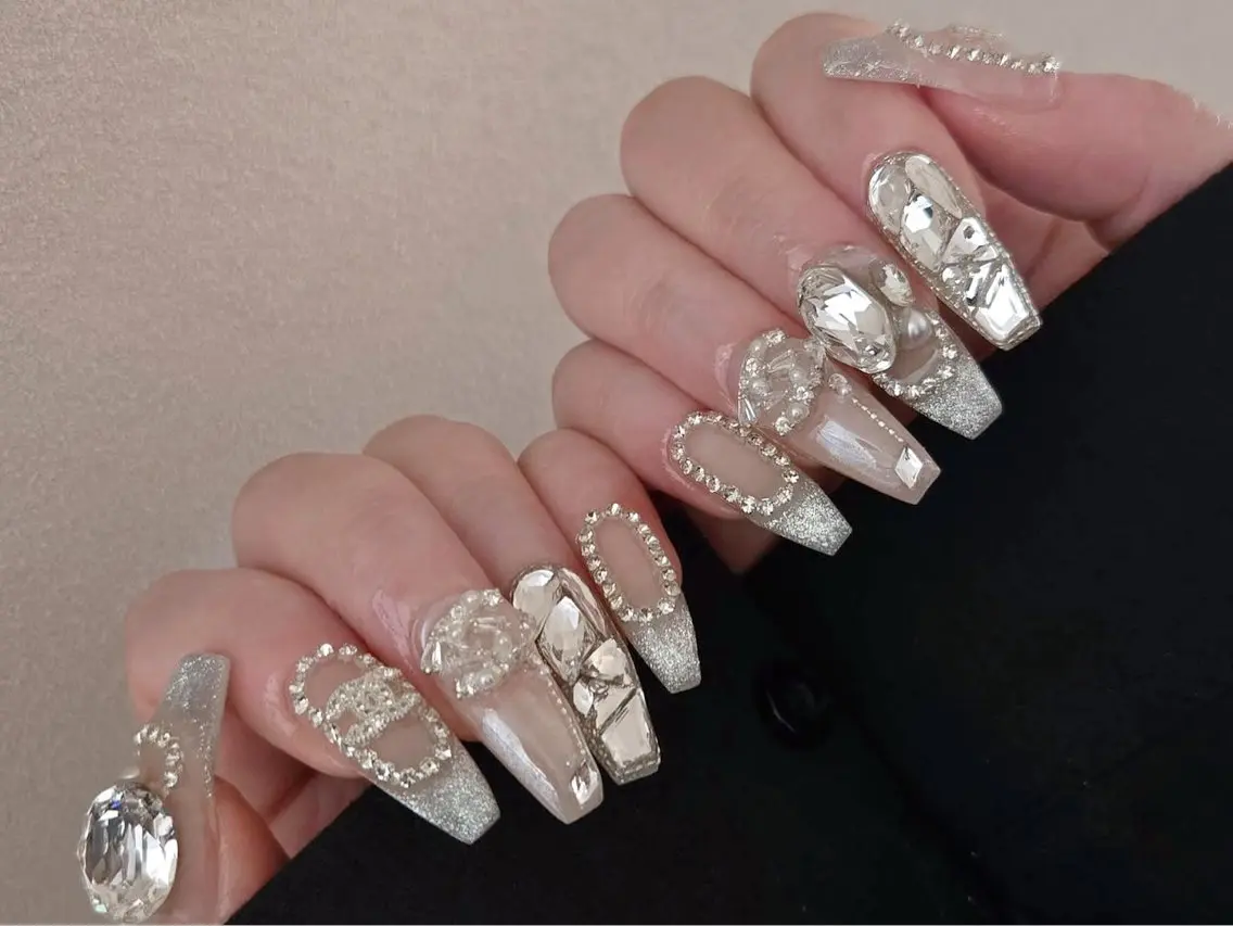 ネイル ハンドネイル ハンドケア Nova Nail Nambaのネイルデザイン