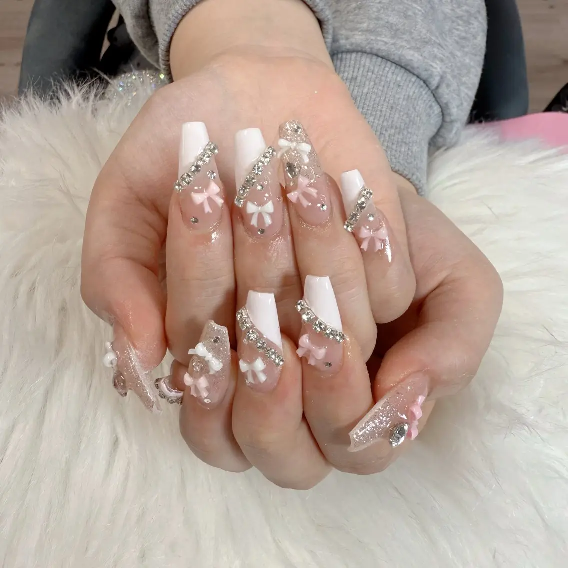 ネイル ハンドネイル 🎀nana🫧 ワンホンネイル🎀のネイルデザイン