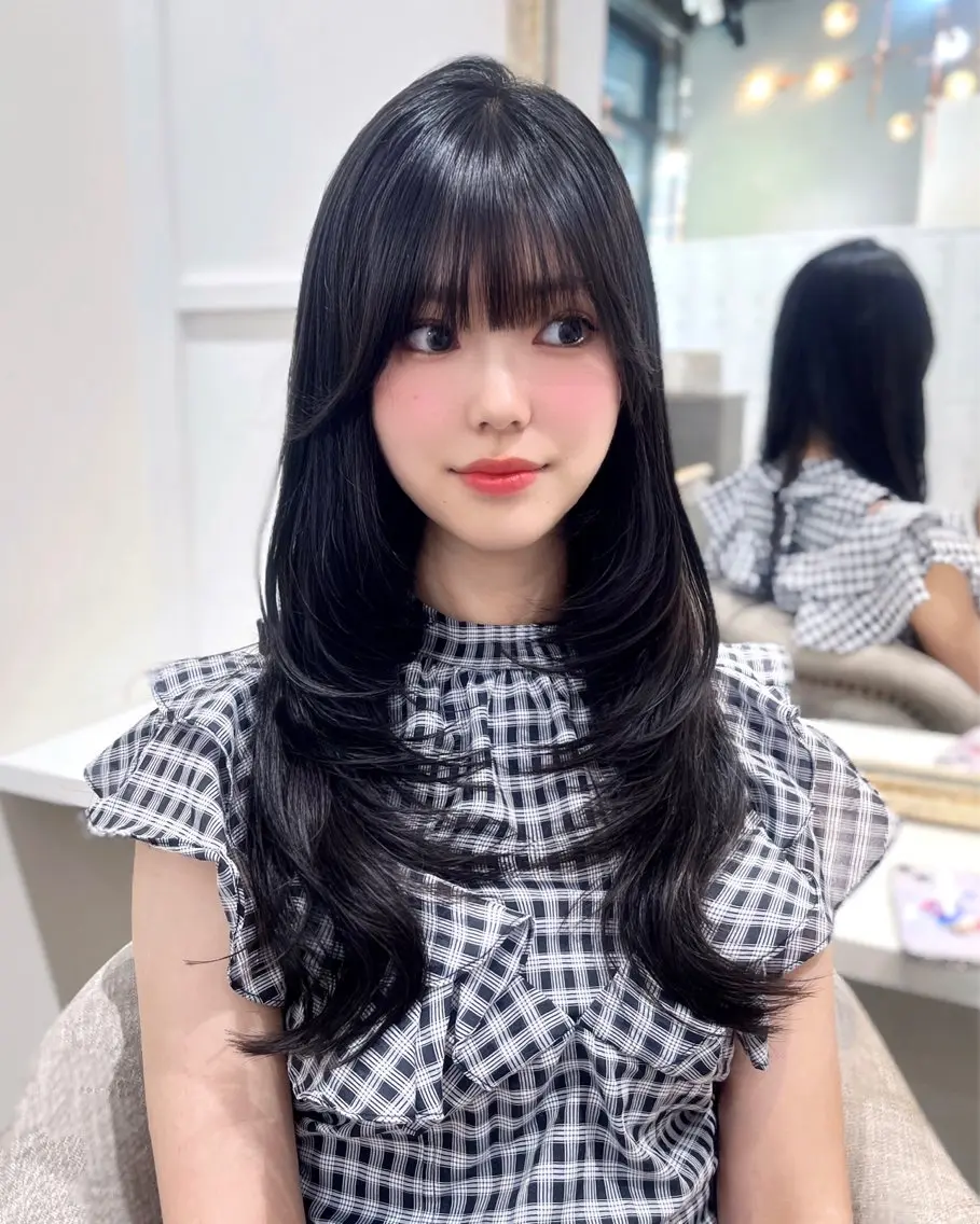 ロング レイヤーカット カット ヘアカラー トリートメント トレンド韓国モテヘア Natsuki🌛のヘアスタイル