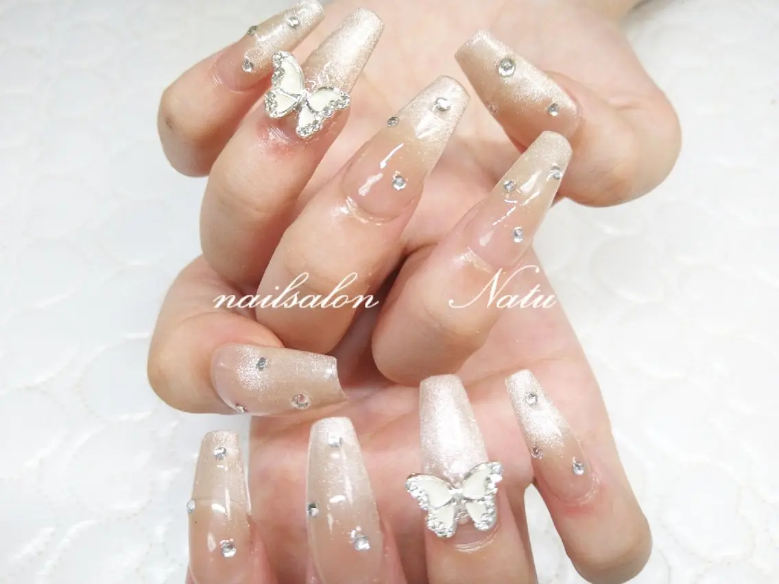 ネイル 長さ出し マグネットネイル nailsalon　 Natuのネイルデザイン