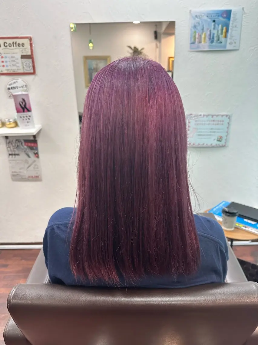 セミロング ヘアカラー 三原 友美のヘアスタイル