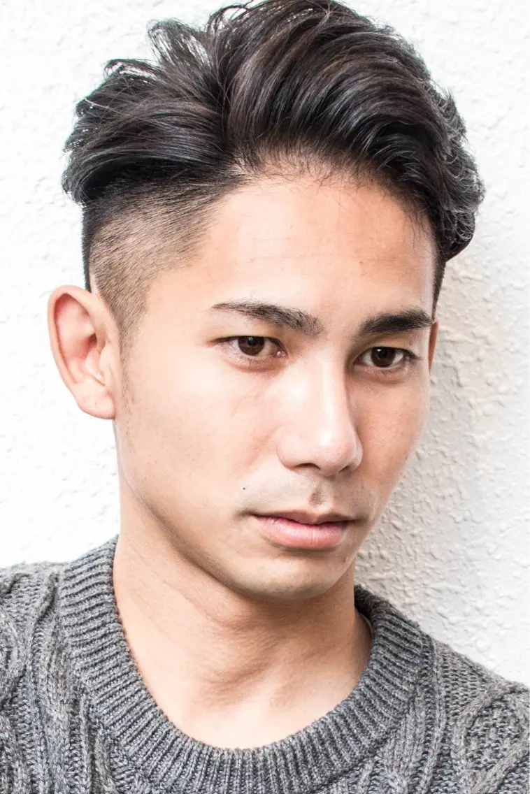 メンズ アップバング ビジネス 七三 刈り上げ メンズ専門美容室 JR宝塚駅徒歩１分のヘアスタイル