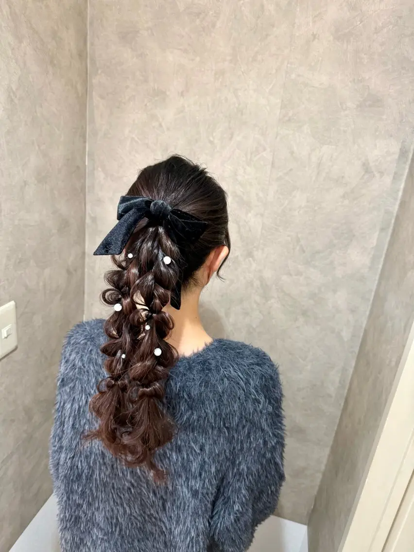 ロング ヘアアレンジ 成人式 ハーフアップ 結婚式・ブライダル 卒業式のヘアスタイル 褒められヘアメイク /‎ボブ女子🐶みおのヘアスタイル