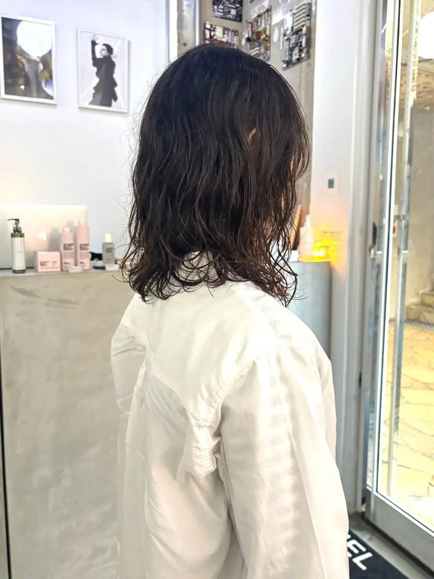 ミディアム パーマ 杉水 葉月のヘアスタイル