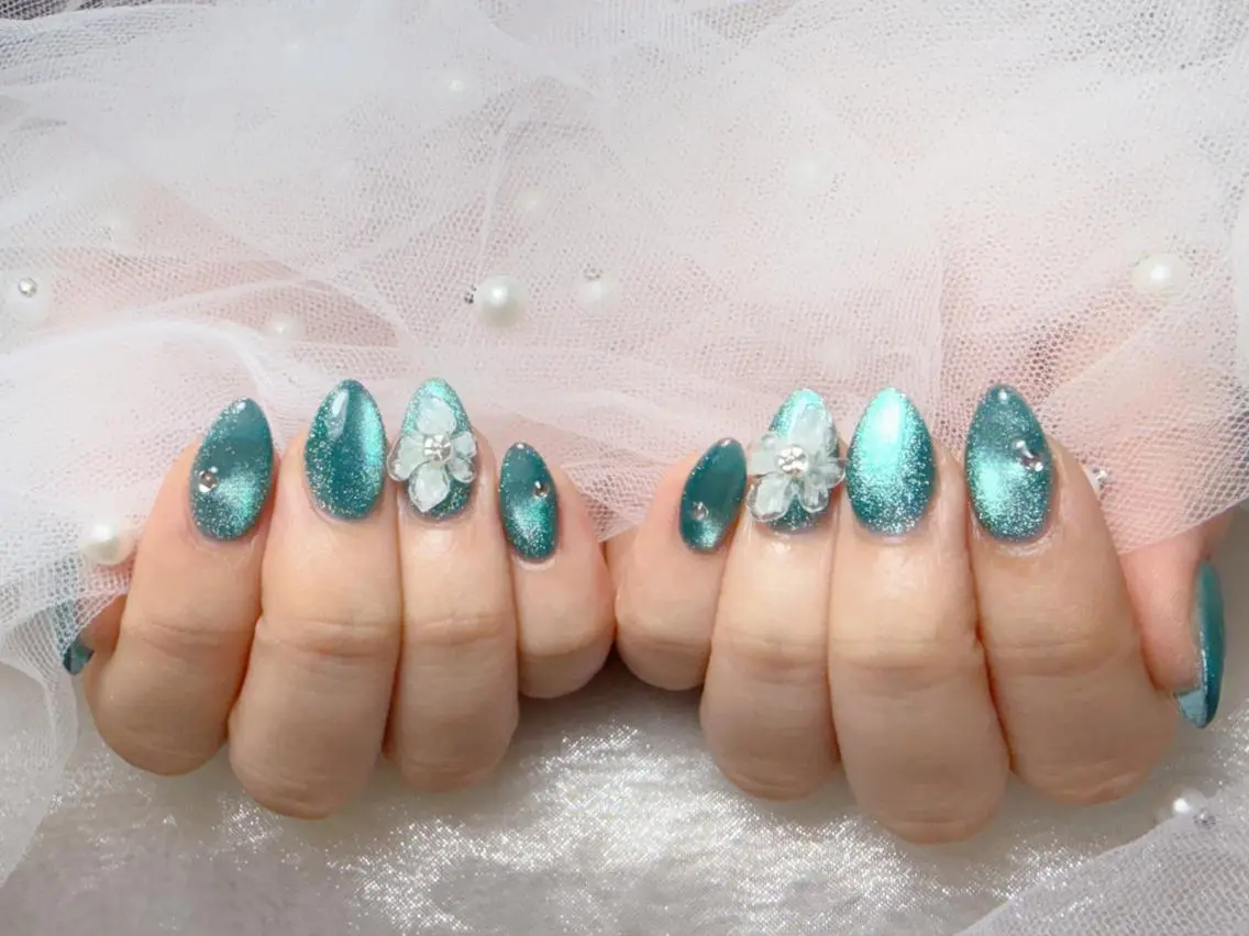 ネイル メンズ メンズ韓国風 オーロラネイル チークネイル 長さ出し フレンチネイル ハンドネイル NEW NAIL💞 yukiのネイルデザイン