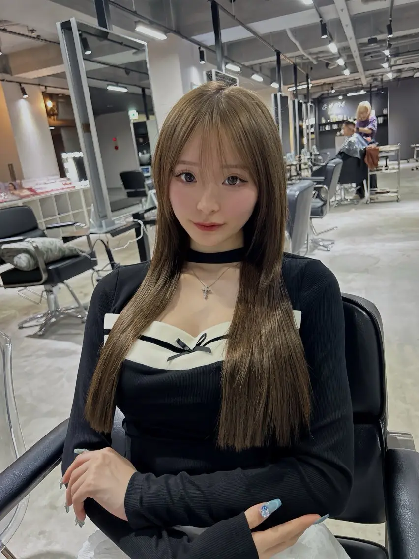 ロング カラー ハイトーンカラー 韓国風ヘア レイヤーカット ワンホンヘア/ 透明感カラー/ゆうとのヘアスタイル