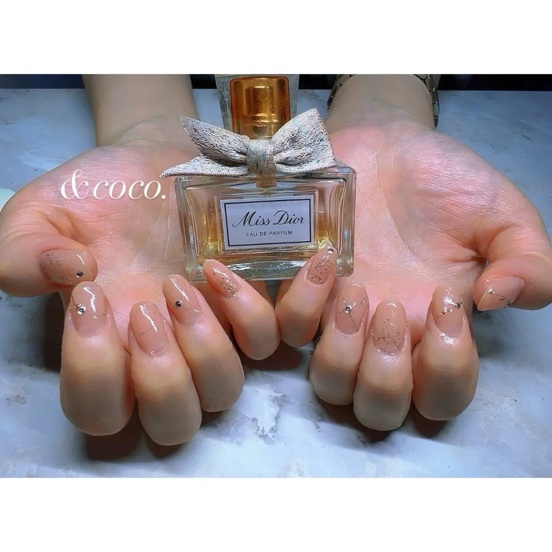ネイル オフィスネイル ＆ coco.のネイルデザイン