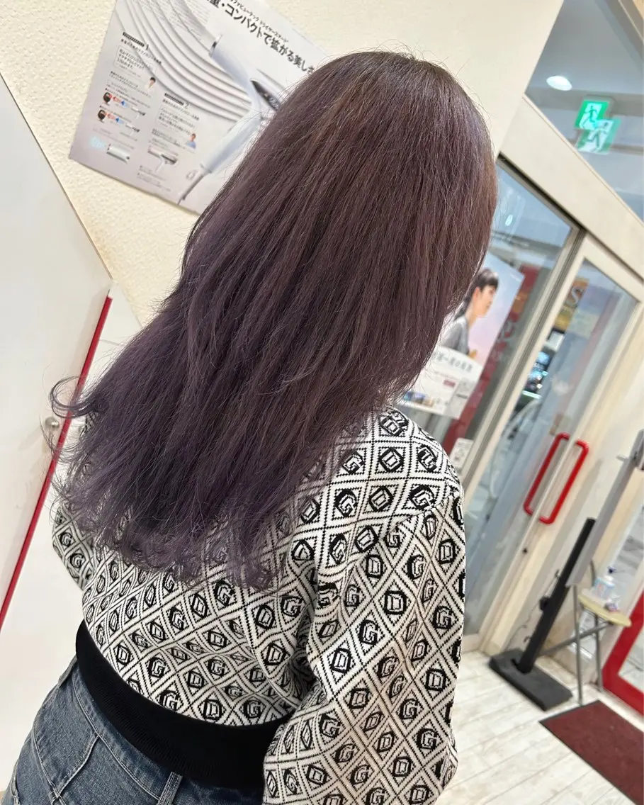 セミロング カラー ヘアアレンジ ベージュカラー ラベンダーカラー ホワイトベージュ カット ヘアカラー 今村公介 ブリーチ特化、派手髪のヘアスタイル