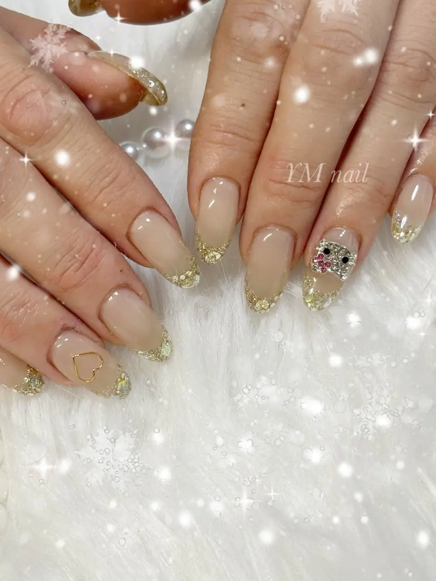 ネイル フレンチネイル ジェルネイル キラキラネイル 韓国ネイル ラメ(グリッター) ハンドネイル YM nailのネイルデザイン