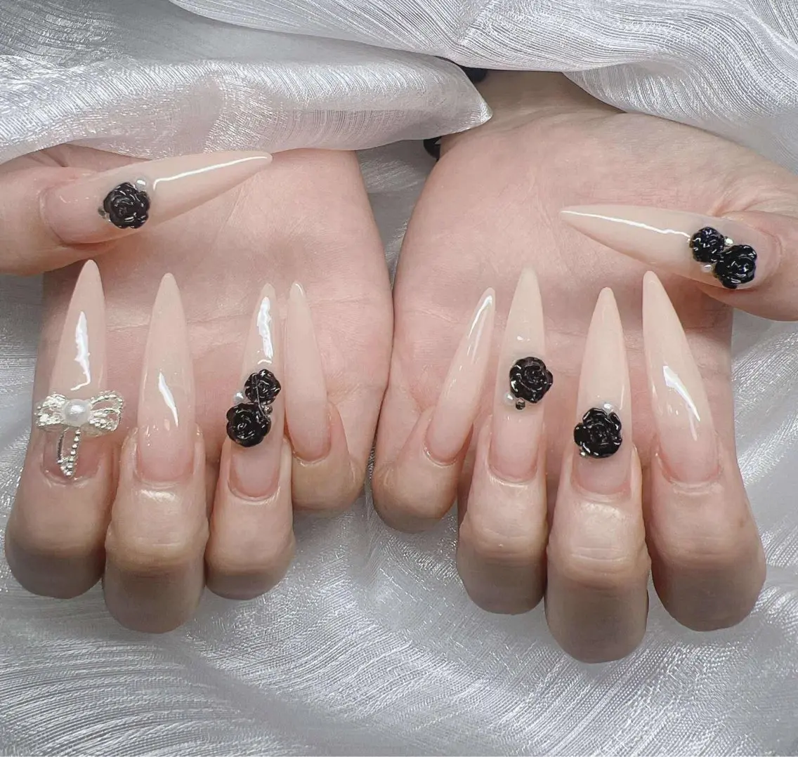 ネイル 長さ出し グラデーション 卒業式 キラキラネイル マグネットネイル ハンドネイル Lee Nailsのネイルデザイン