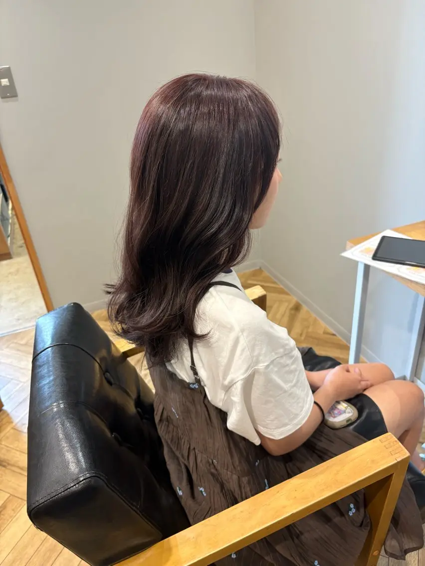 セミロング カット ヘアカラー 小堀 いぶきのヘアスタイル