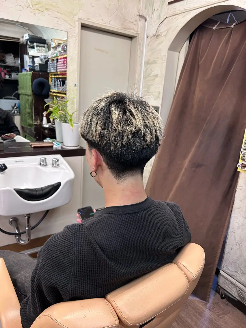 ショート メンズ 太田 龍之介のヘアスタイル