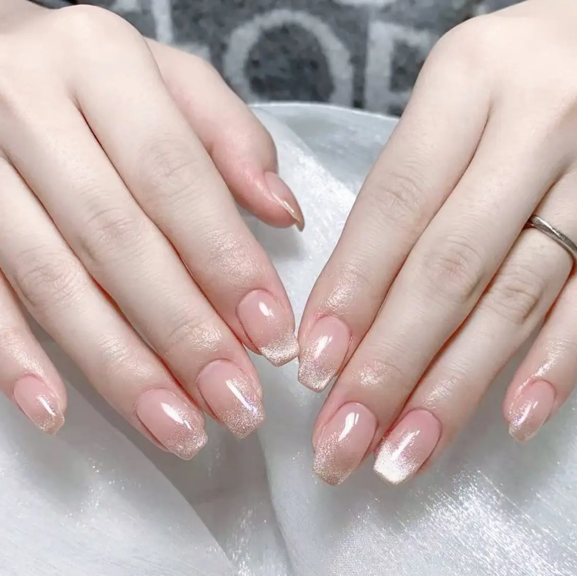 メンズ ネイル メンズ韓国風 アートネイル オーロラネイル ガーリー キラキラネイル ハンドネイル Nail salon 木にいるのネイルデザイン