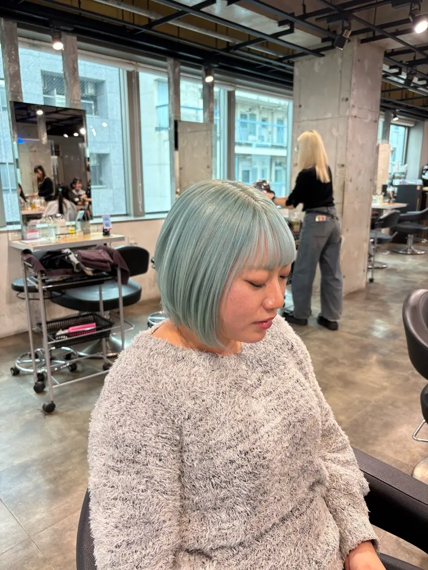 ショート カラー ヘアカラー ハイトーン 横浜💞ミオのヘアスタイル