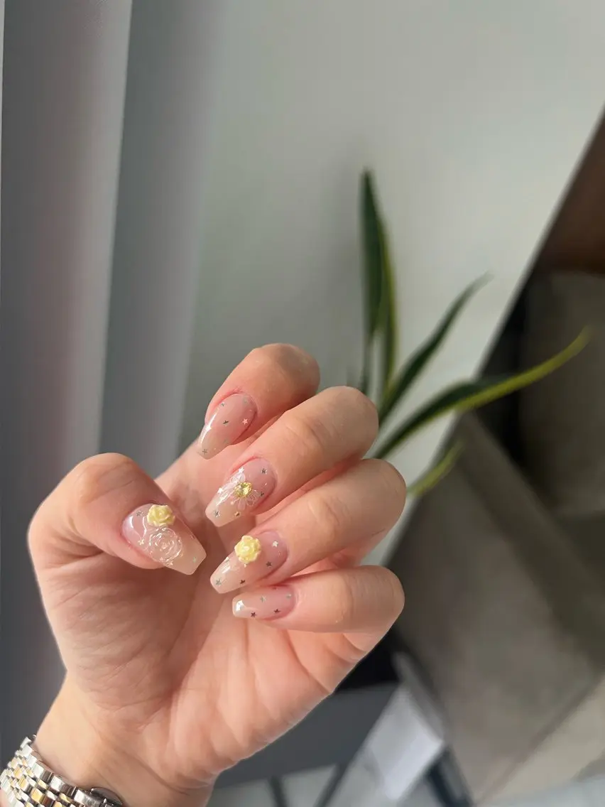 ネイル 持ち込み Charme. NOBUKOのネイルデザイン