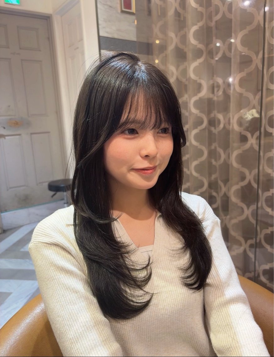 ミディアム カット ヘアカラー トリートメント 目黒慎太郎🎀大人 可愛い韓国レイヤーのヘアスタイル