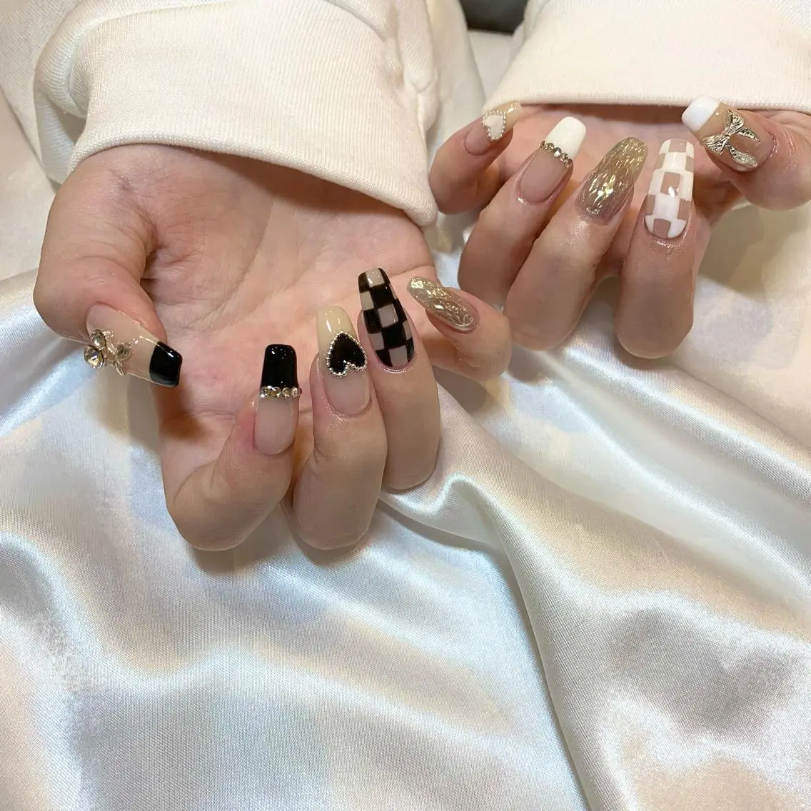 ネイル ホワイト ハンドネイル ui nailのネイルデザイン