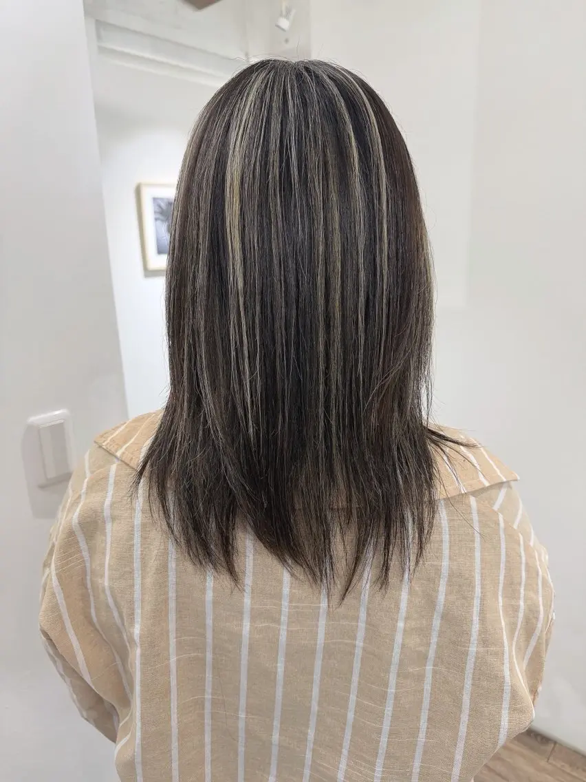 セミロング カラー ヘアカラー トリートメント ハイライト⭐️上野 高広のヘアスタイル