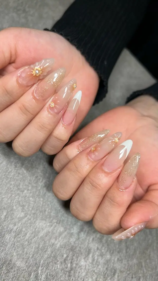 ネイル ハンドネイル 𝐧𝐚𝐢𝐥 𝐌𝐢𝐖𝐢𝐢のネイルデザイン
