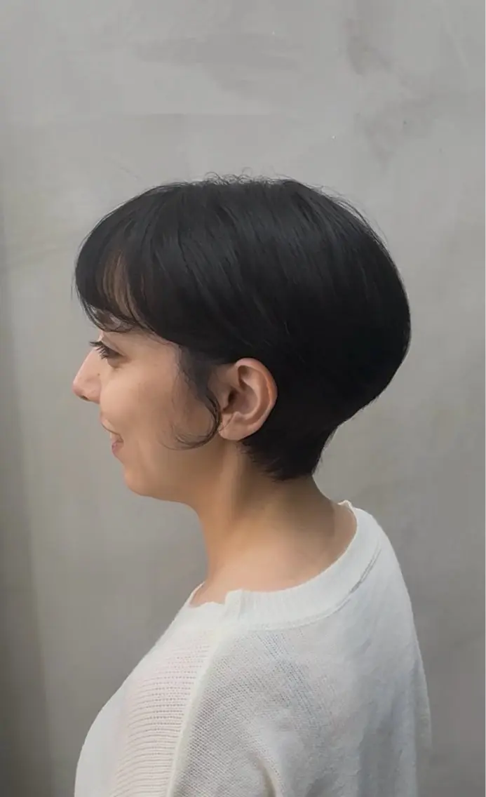 ショート カット 透明感カラー✨️山内 七鐘のヘアスタイル