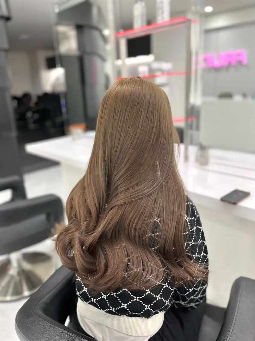 ロング ヘアカラー トリートメント ヘッドスパ 淡色カラー 🫧NAOYA 🫧のヘアスタイル