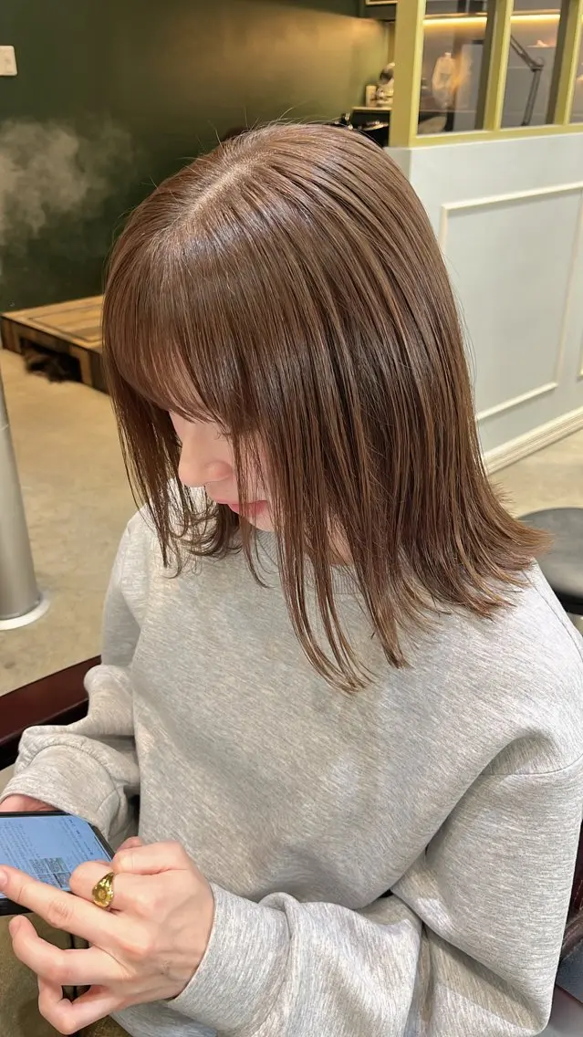 ミディアム カラー カット ヘアカラー 🦩レイヤー|透明感 カラー🦩makoのヘアスタイル