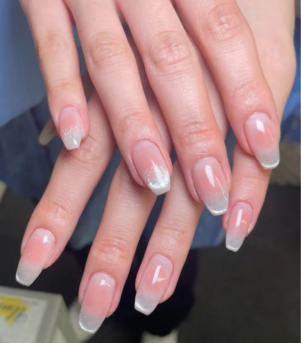 ハンドネイル💅ほろ酔いチークマグネットネイルコース¥6980の写真