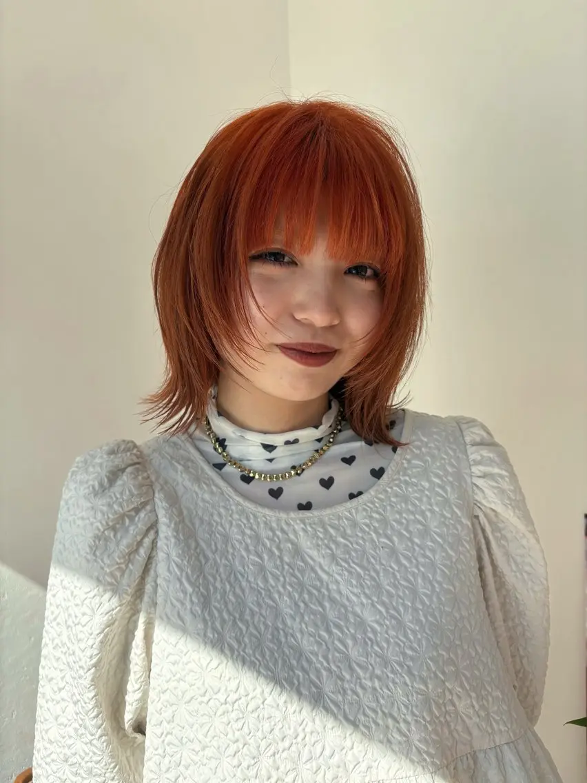 ミディアム カラー オレンジ ヘアカラー トリートメント ブリーチ/韓国 ひなたのヘアスタイル