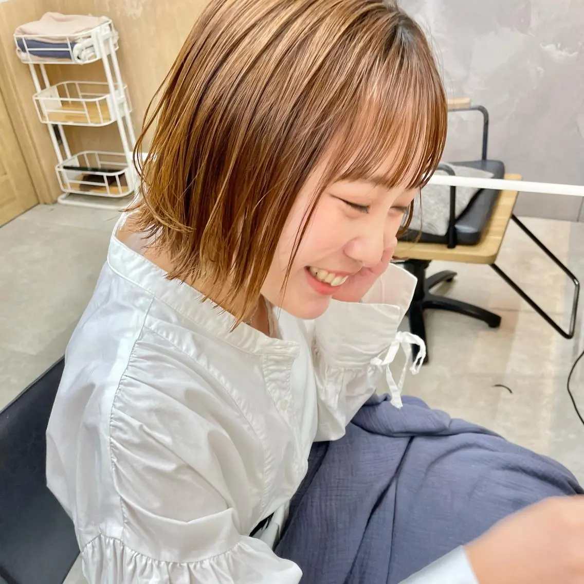 ショート レイヤー/ブリーチ/ 新宿/福元実希のヘアスタイル