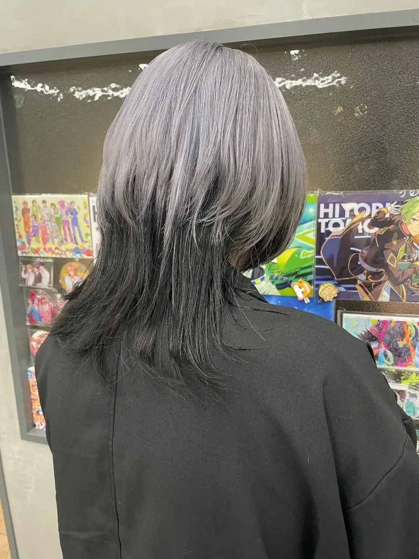 ミディアム カラー インナーカラー 推し ブリーチ 髪質改善のヘアスタイル