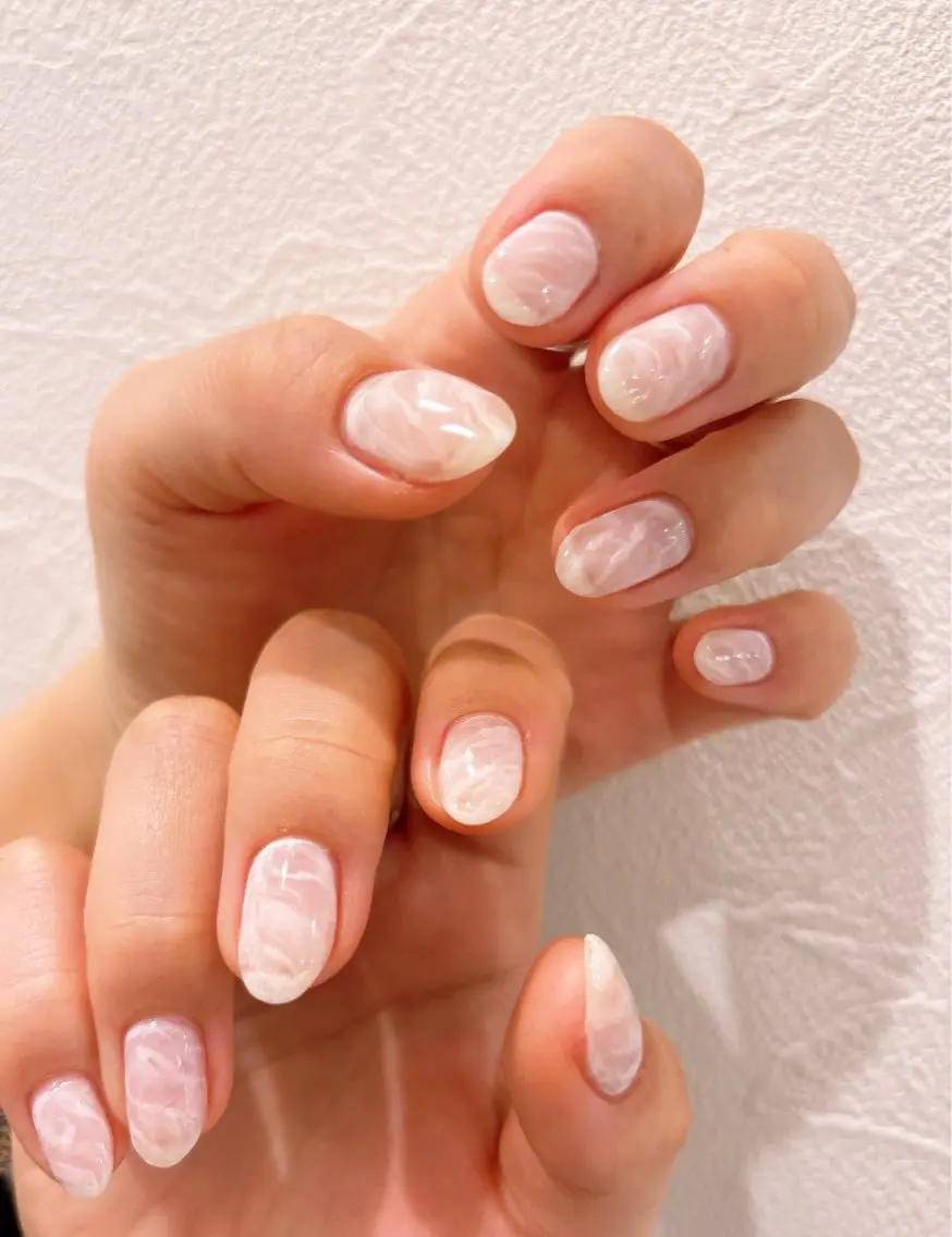 ネイル ニュアンスネイル シンプルネイル ハンドネイル Ann nailのネイルデザイン