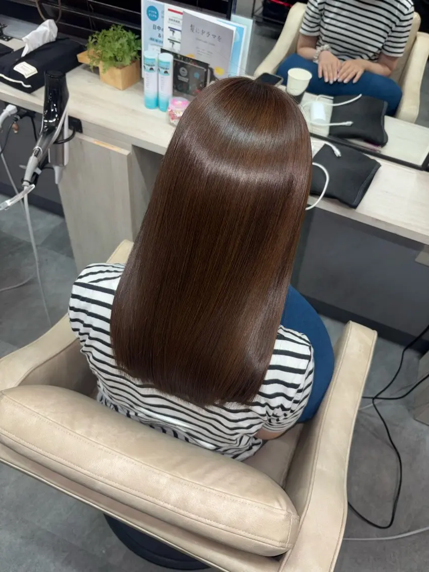 セミロング カラー she.2新宿⭐️ SORAのヘアスタイル