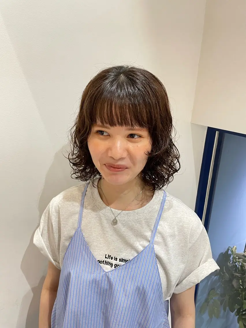 ミディアム カット パーマ 山本 佳奈のヘアスタイル