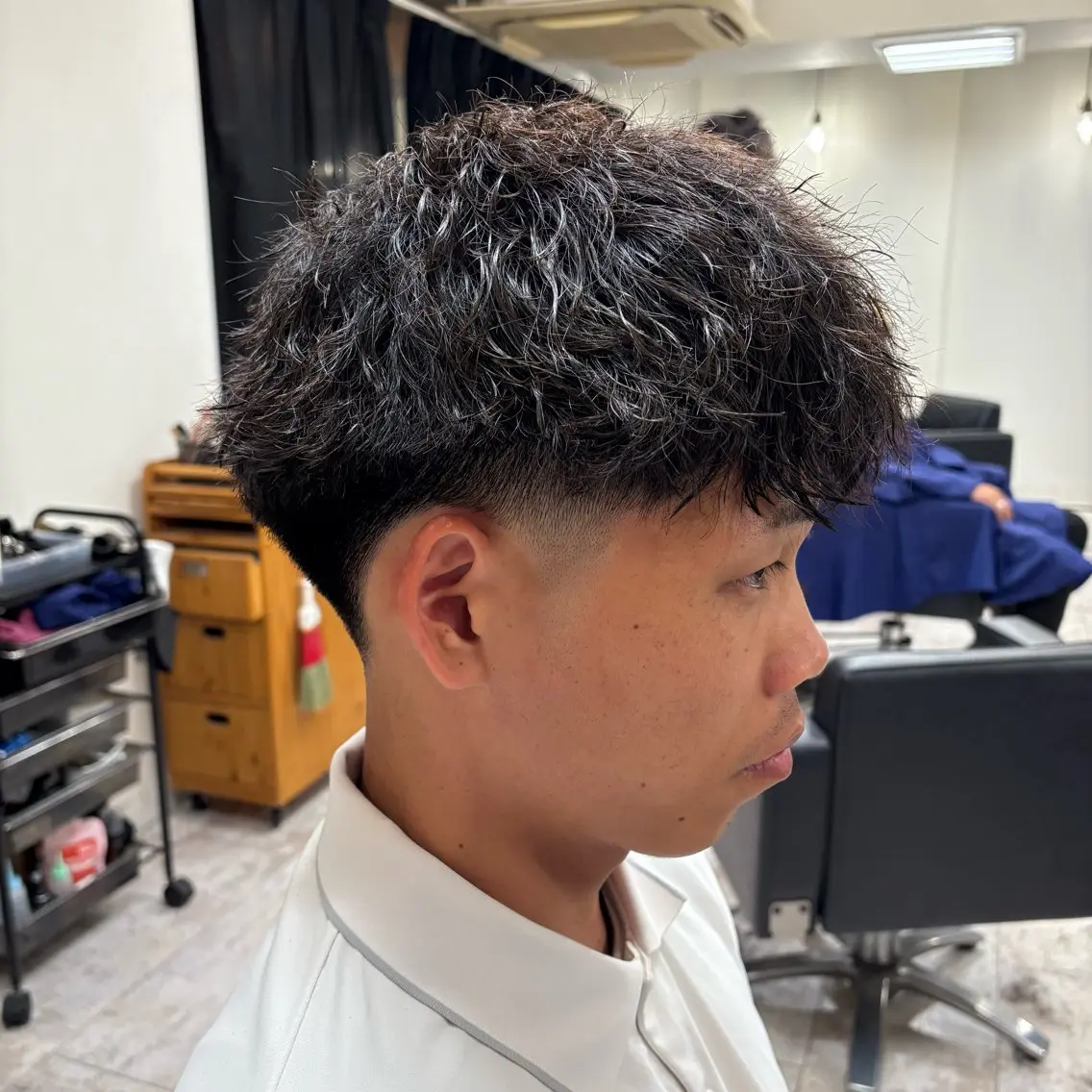 パーマ メンズ フェードカット メンズパーマ スキンフェード 田渕 涼/メンズヘア特化のヘアスタイル