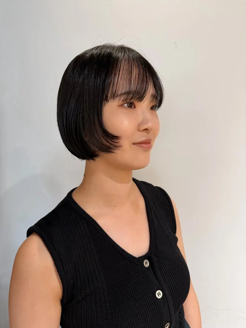 ショート カラー カット ヘアカラー トリートメント 塩澤 榛奈のヘアスタイル