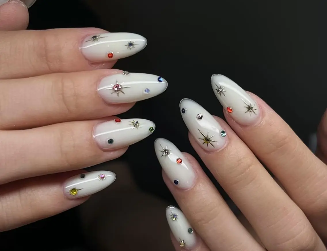 ネイル ハンドネイル 🎀 Ayaka_nailのネイルデザイン