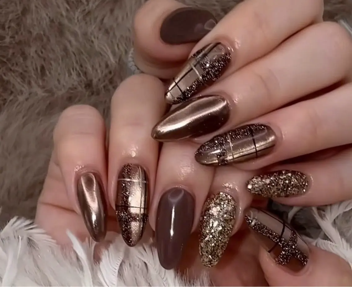 ネイル オーロラネイル フレンチネイル ジェルネイル ハロウィン 韓国ネイル ハンドネイル H.baby Nail Salonのネイルデザイン